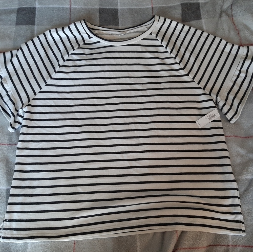 Shirt - Picture 2 of 3
